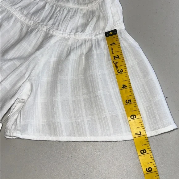 Old Navy White Ruffled Women's Top Size Small. - Picture 8 of 13